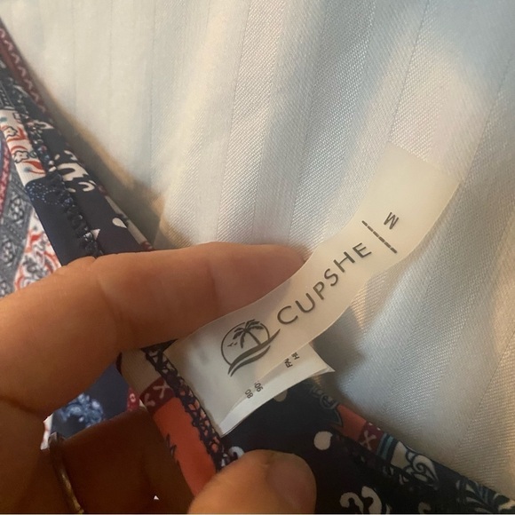 Cupshe Bandana style print bikini set sz M - Picture 9 of 11